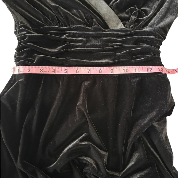 Sandra Darren Black Long Sleeve Velvet Dress Satin Trim Ruched Waist Womens 10 - Picture 9 of 11